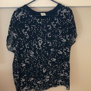 Cabi black and silver roomy blouse.